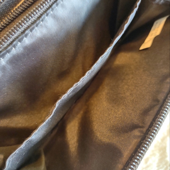 Quilted Zippered Wallet - Picture 5 of 5